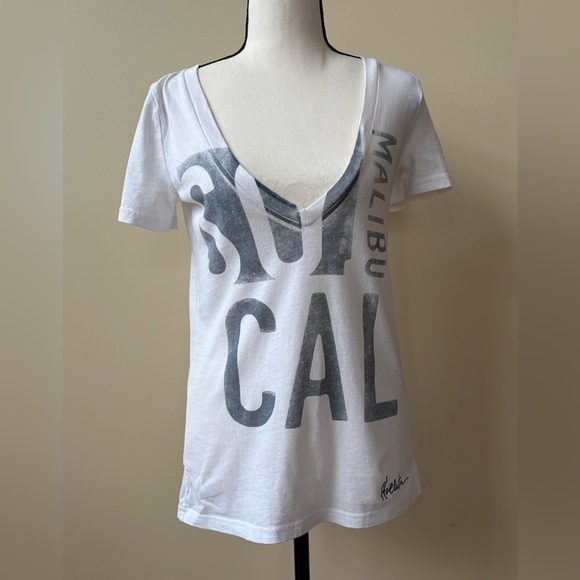 Hollister White and Gray Graphic V-Neck Tee - Picture 5 of 10